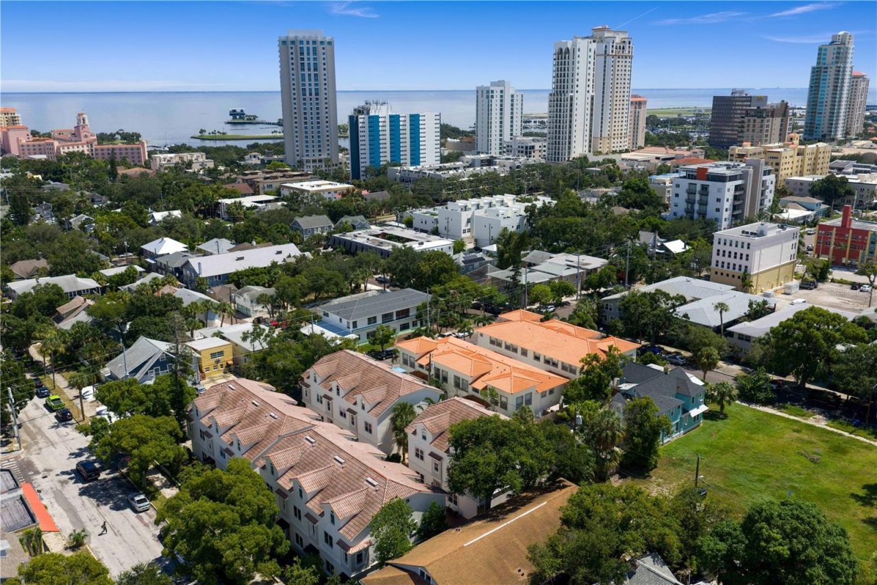 220 7th Avenue N, Unit 220, Saint Petersburg, FL 33701 Photo