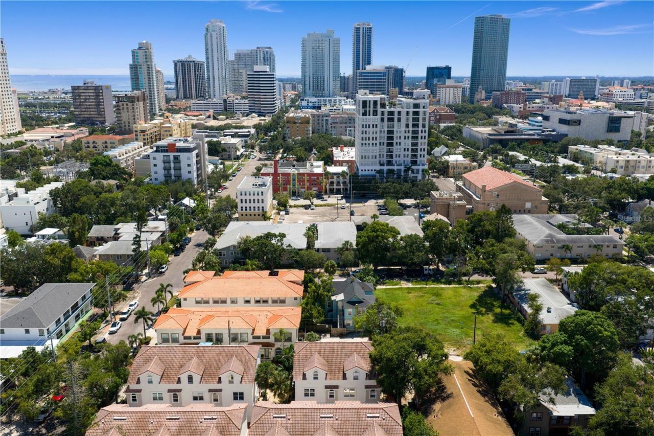 220 7th Avenue N, Unit 220, Saint Petersburg, FL 33701 Photo