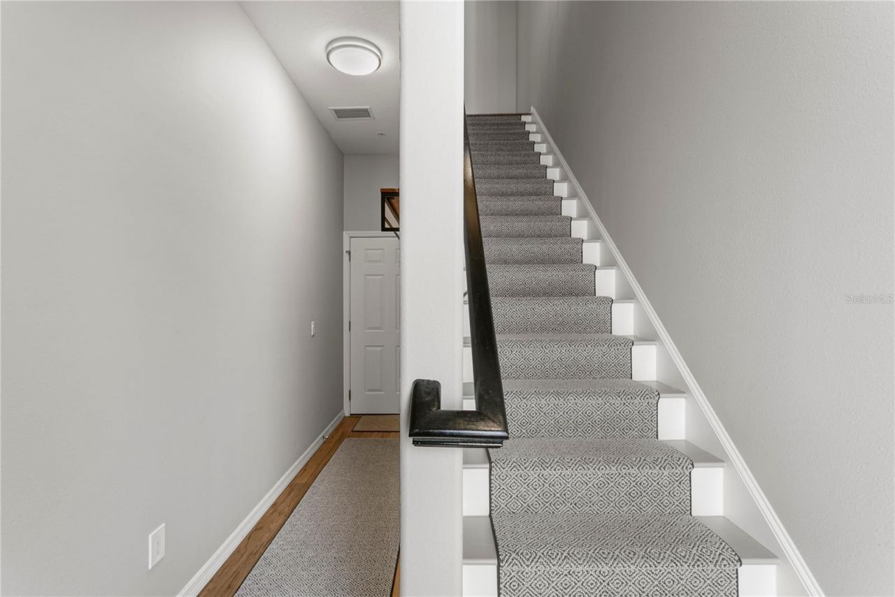 220 7th Avenue N, Unit 220, Saint Petersburg, FL 33701 Photo