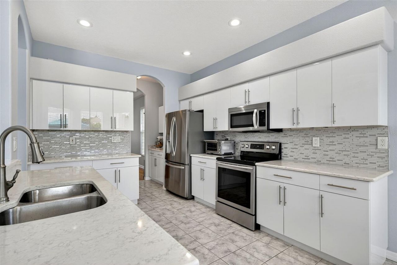 6617 Cheswick Street, Sarasota, FL 34243 Photo