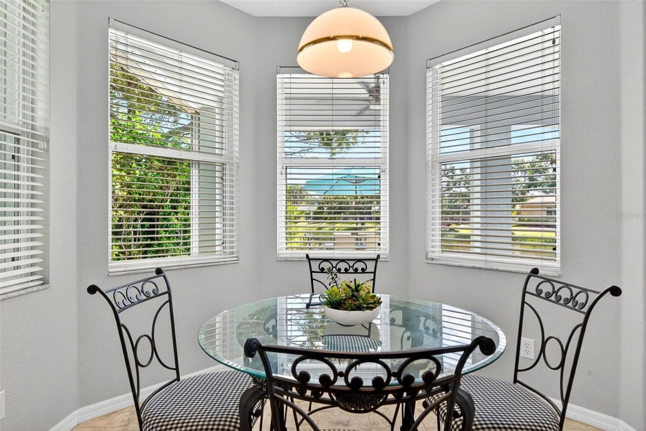 6617 Cheswick Street, Sarasota, FL 34243 Photo