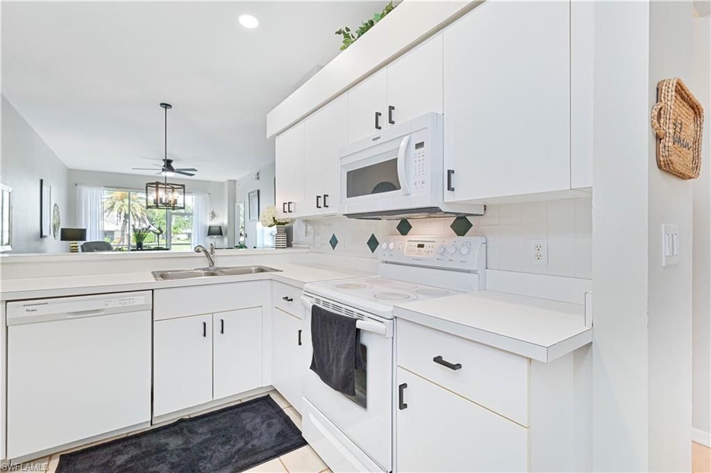 20760 Country Creek Dr, Unit 612, Estero, FL 33928 Photo