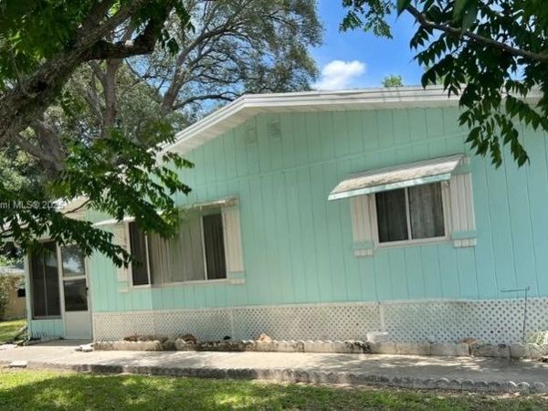 8955 SW 104th Lane, Ocala, FL 34481