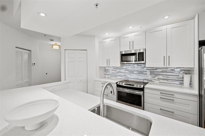 3020 NE 32nd Avenue, Unit PH11, Fort Lauderdale, FL 33308 Photo