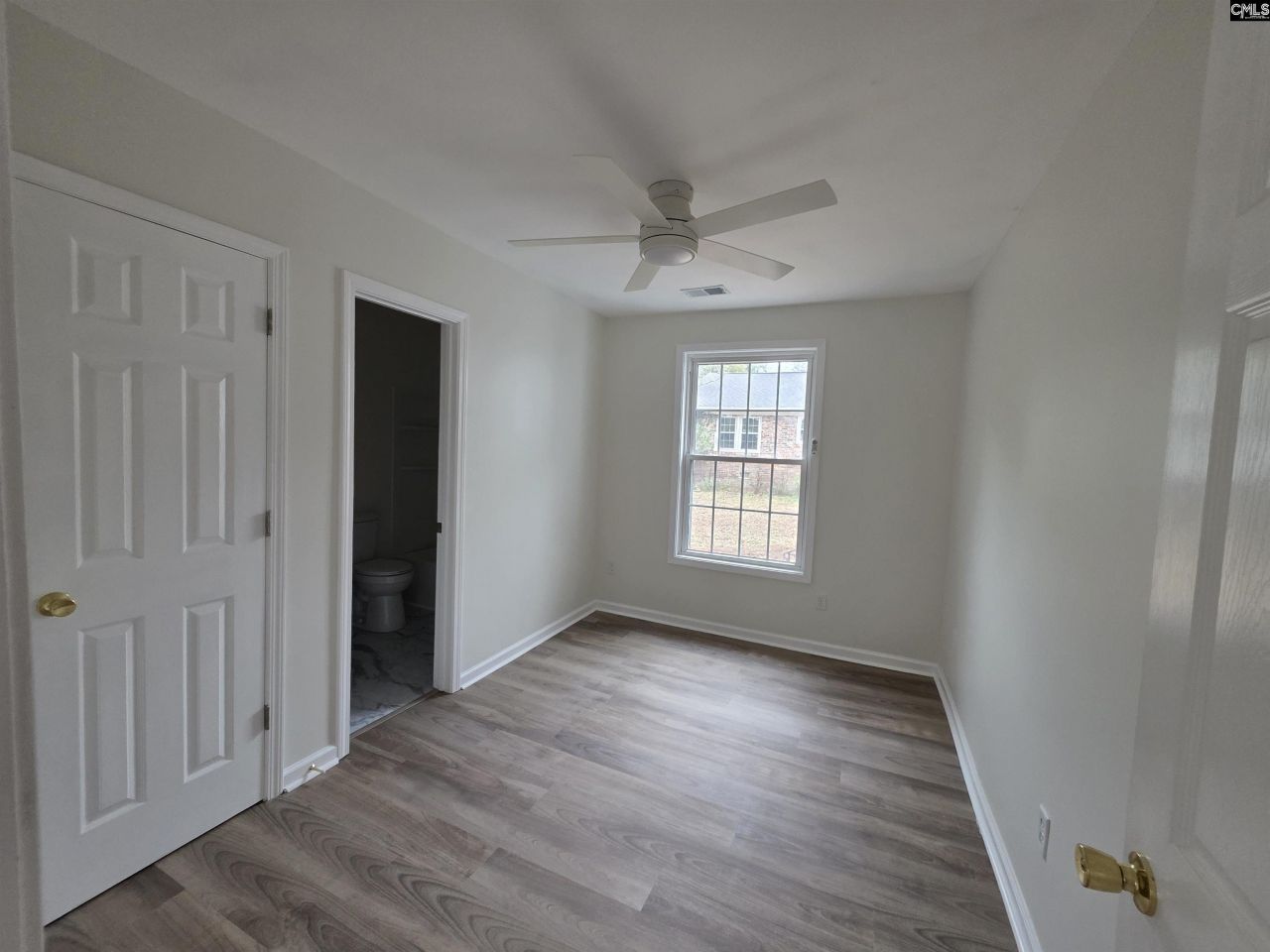 416 Thames Street Photo 13