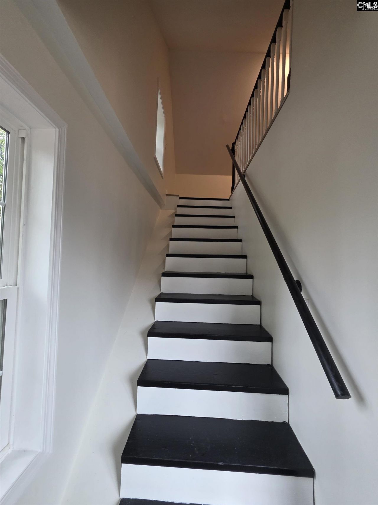 416 Thames Street Photo 18