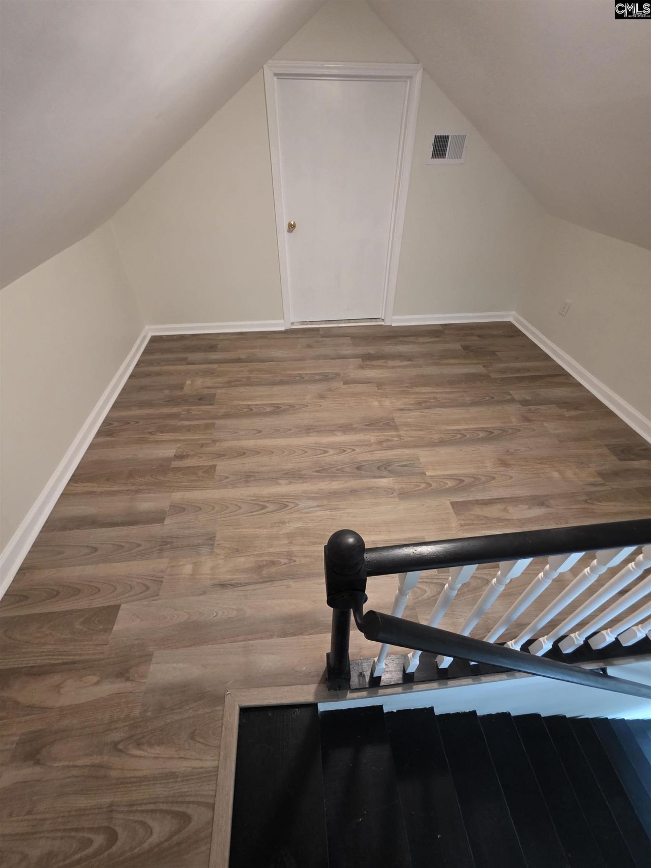 416 Thames Street Photo 21