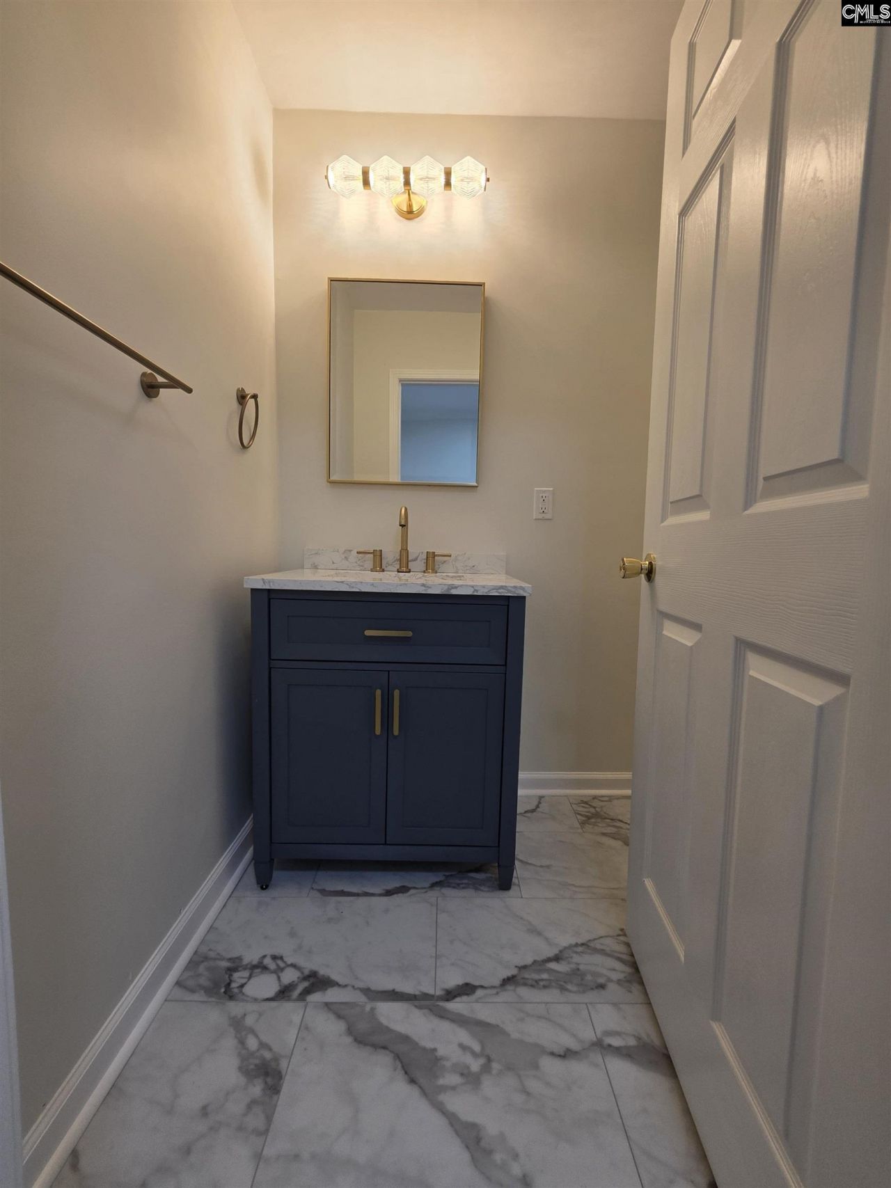 416 Thames Street Photo 24