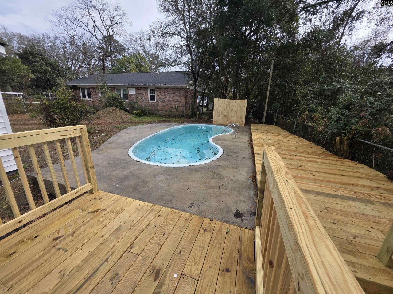 416 Thames Street Photo 36