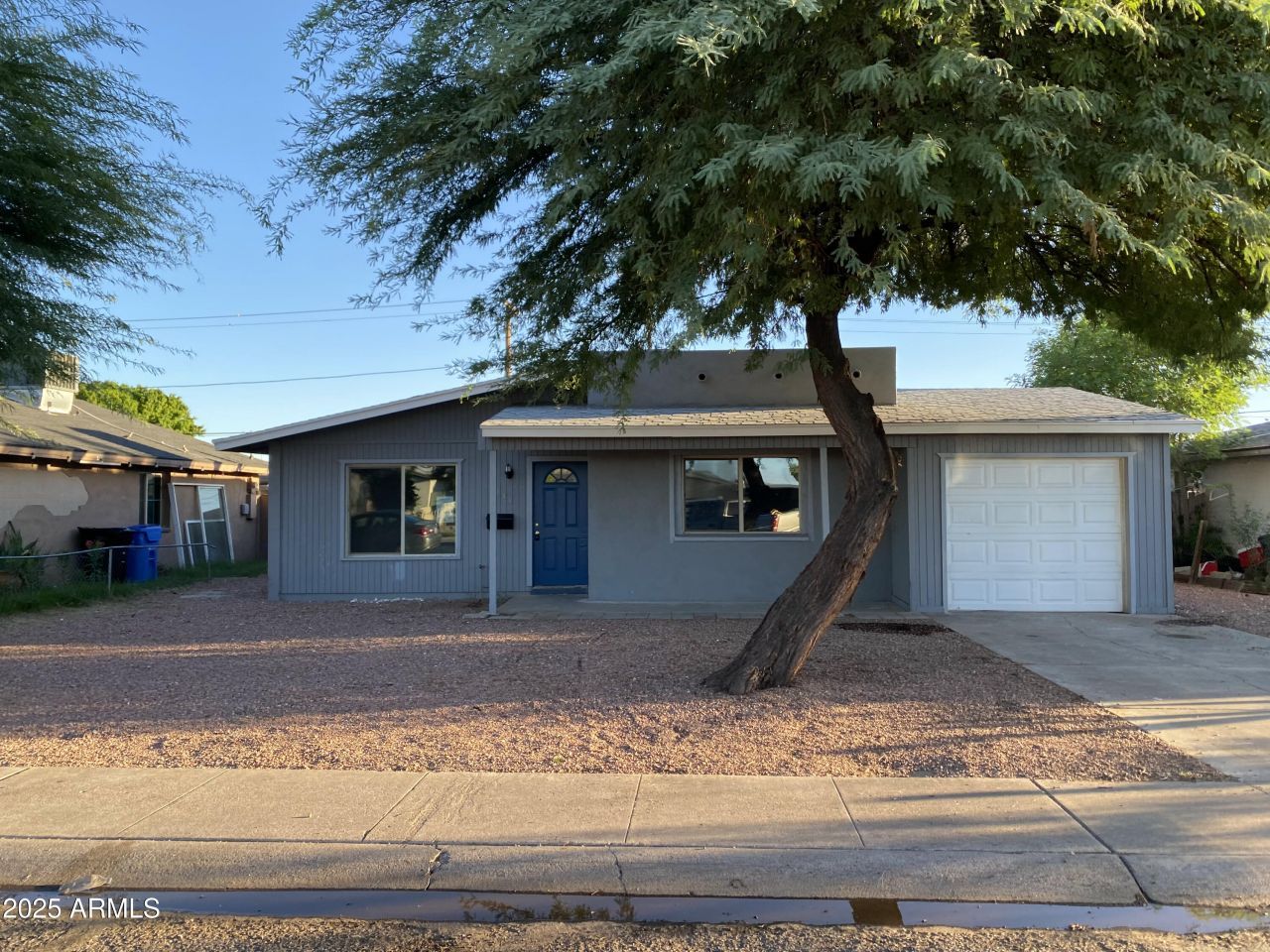 5231 W Cambridge Avenue, Phoenix, AZ 85035 Main Photo