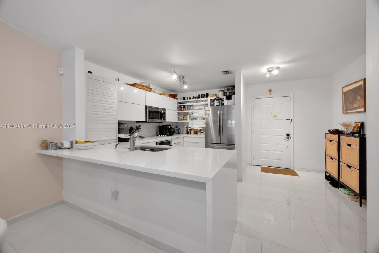 8596 SW 115th Pl, Miami, FL 33173 Photo