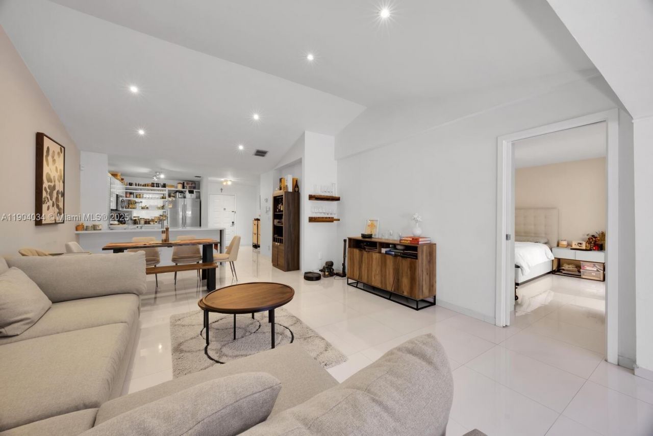 8596 SW 115th Pl, Miami, FL 33173 Photo