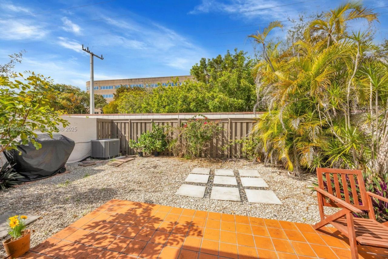 8596 SW 115th Pl, Miami, FL 33173 Photo