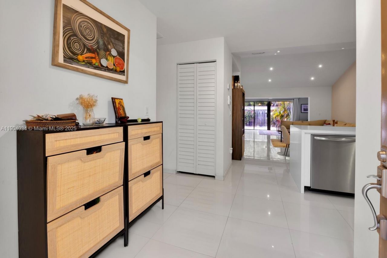 8596 SW 115th Pl, Miami, FL 33173 Photo