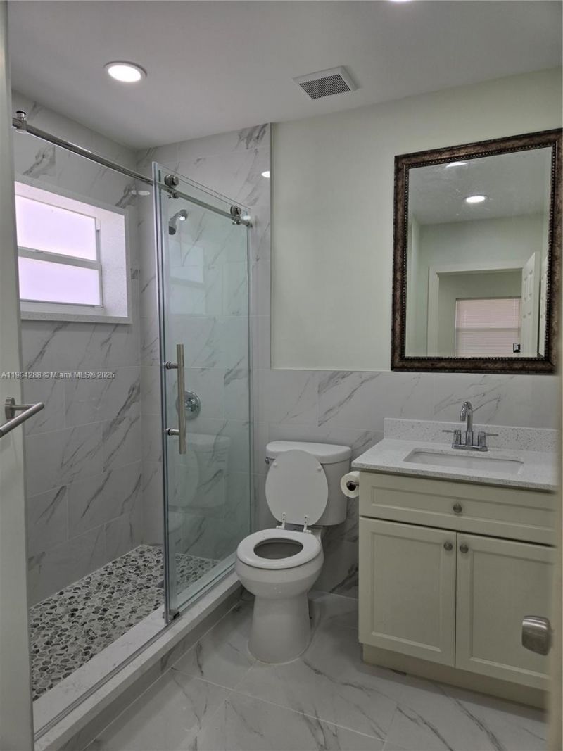 Please Call For Address, Miami, FL 33179 Photo