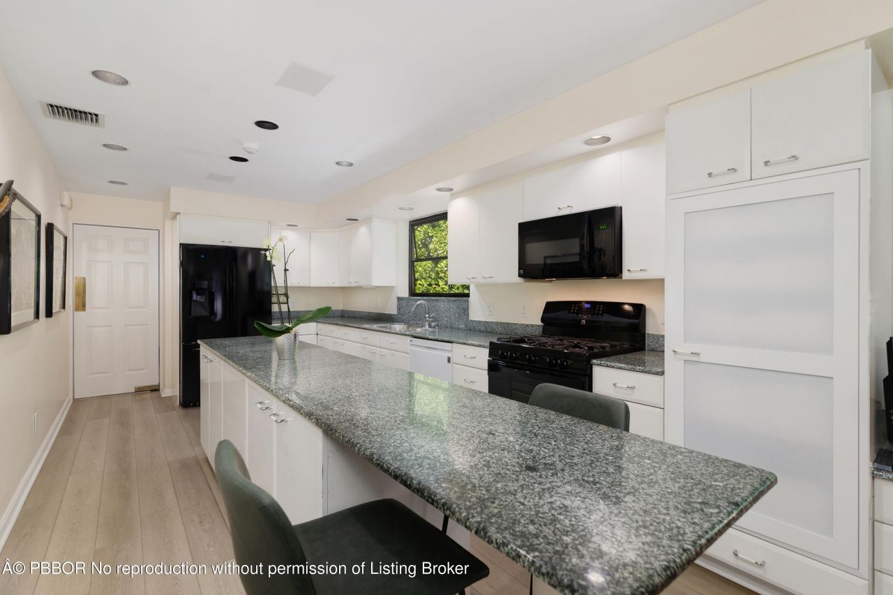 575 N Lake Way, Palm Beach, FL 33480 Photo