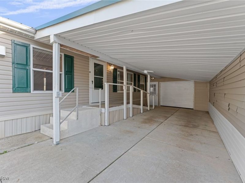 1005 Overlook Drive SW, Canton, OH 44706 Photo 4