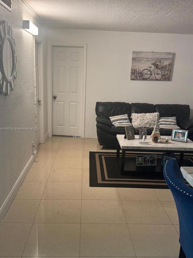 3955 N Nob Hill Rd, Unit 101, Sunrise, FL 33351 Photo