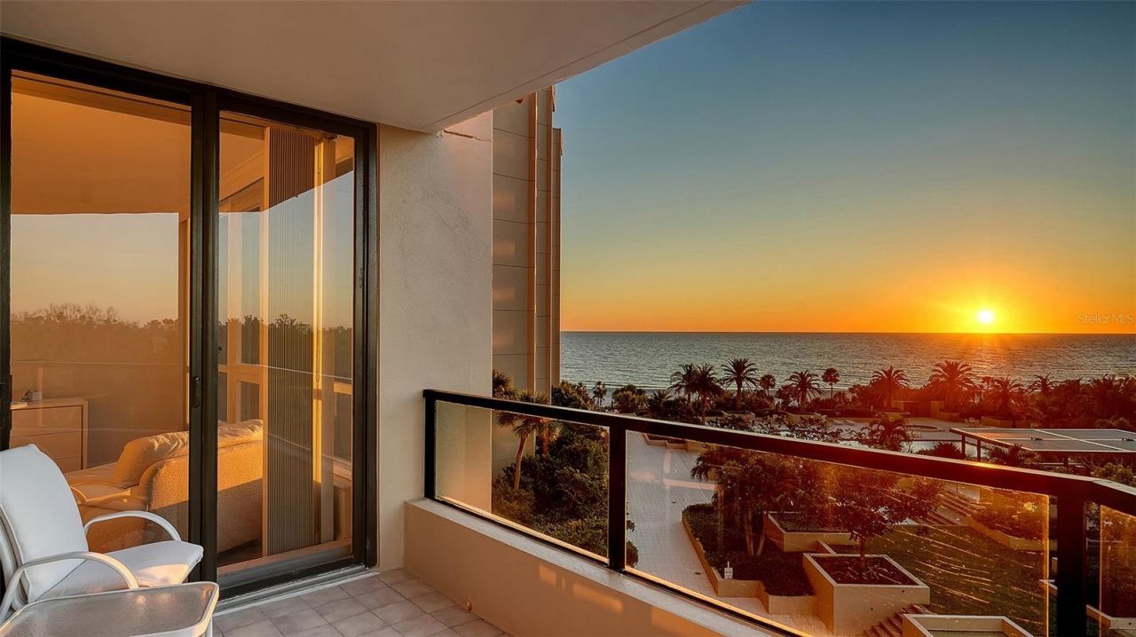 1211 Gulf Of Mexico Drive, Unit 301, Longboat Key, FL 34228 Photo