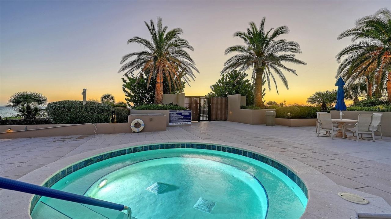 1211 Gulf Of Mexico Drive, Unit 301, Longboat Key, FL 34228 Photo