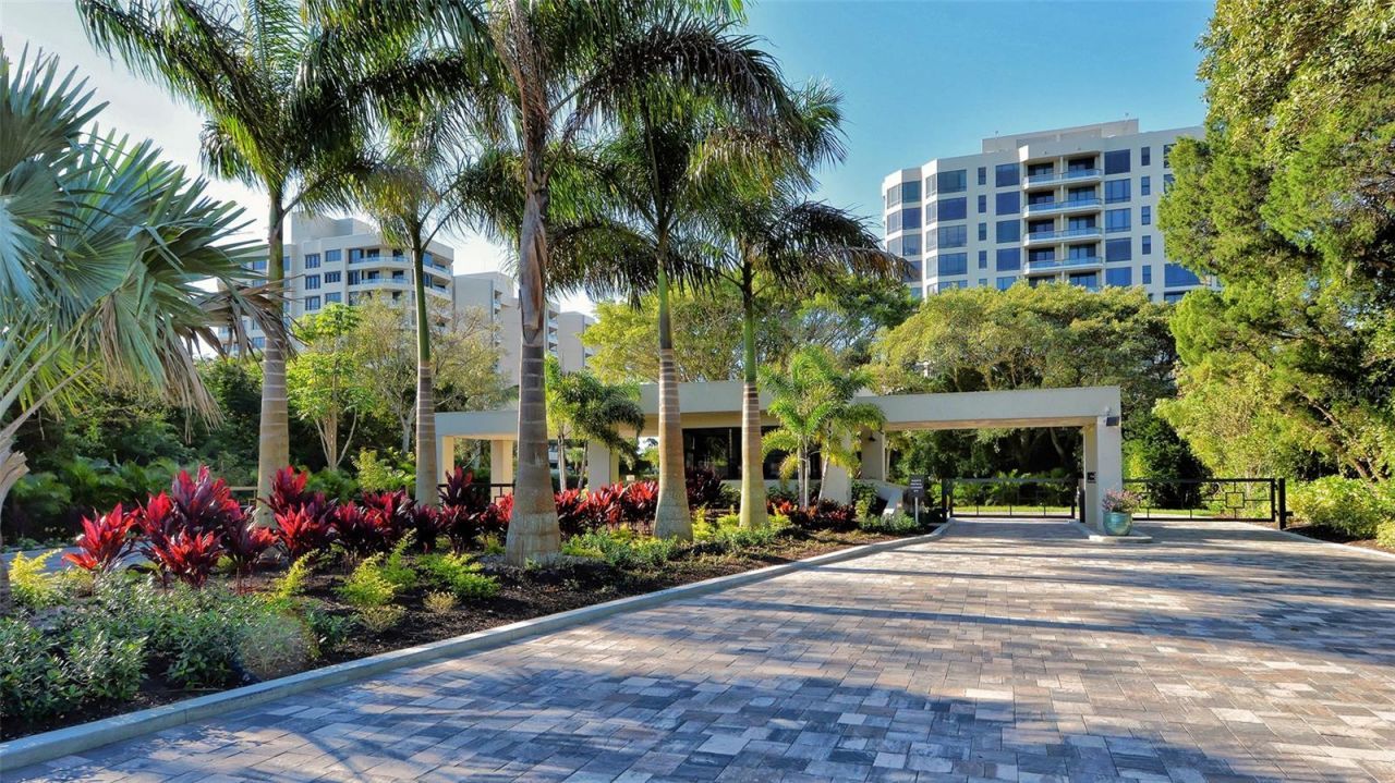 1211 Gulf Of Mexico Drive, Unit 301, Longboat Key, FL 34228 Photo