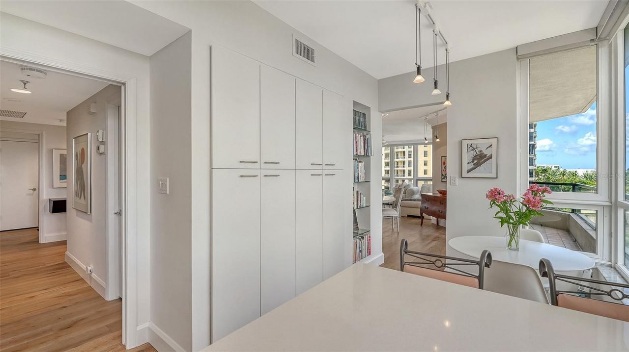 1211 Gulf Of Mexico Drive, Unit 301, Longboat Key, FL 34228 Photo