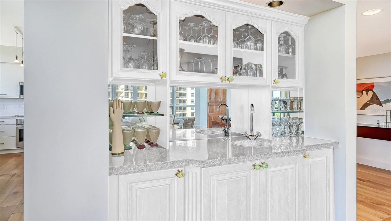 1211 Gulf Of Mexico Drive, Unit 301, Longboat Key, FL 34228 Photo