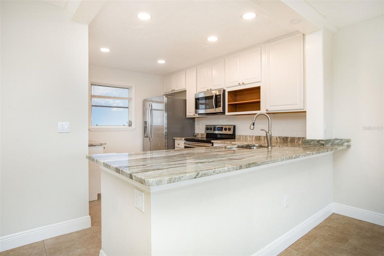 4240 Ironwood Circle, Unit 601A-A, Bradenton, FL 34209 Photo