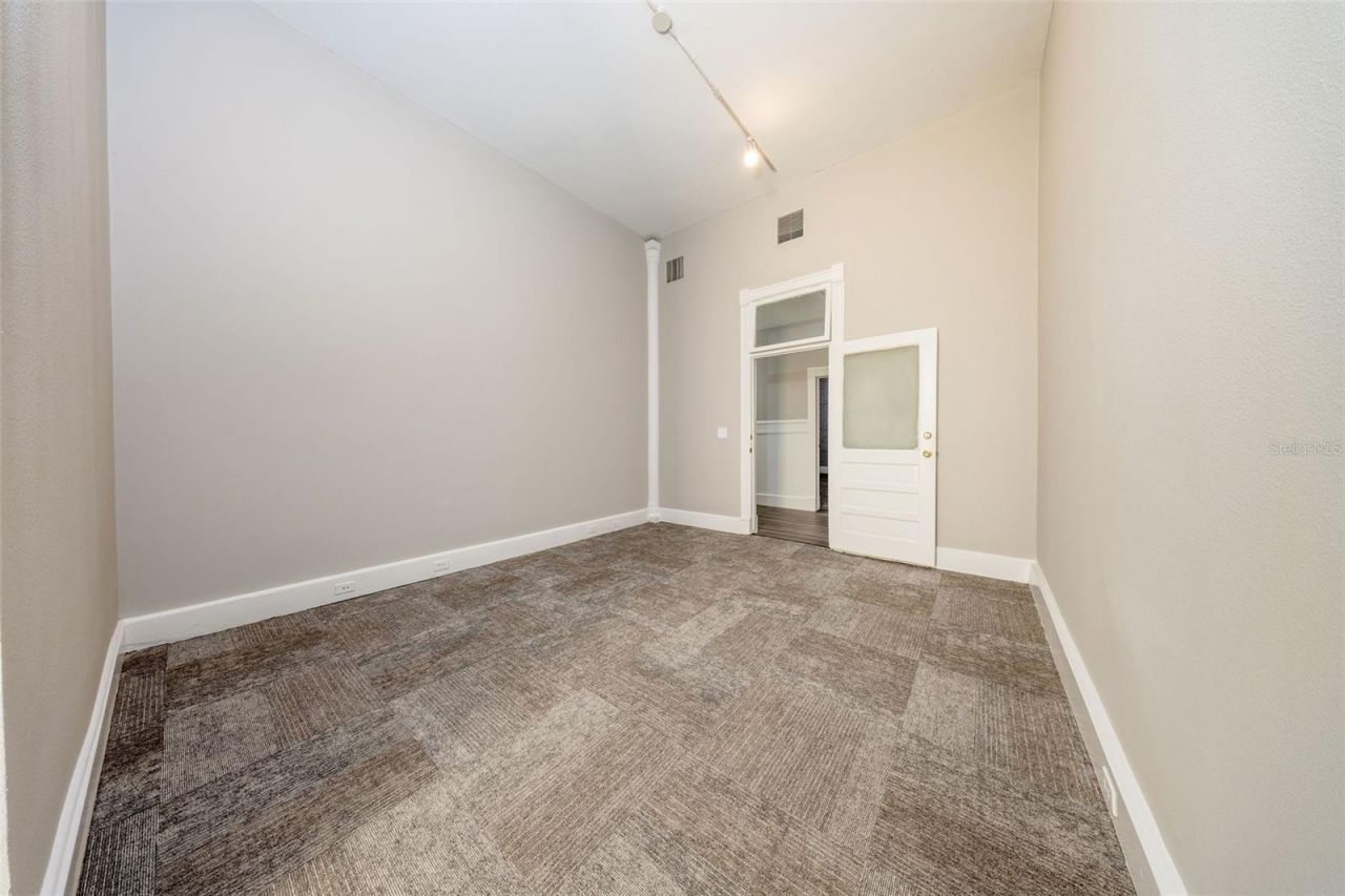 121 E 1st Street, Unit 101, Sanford, FL 32771 Photo