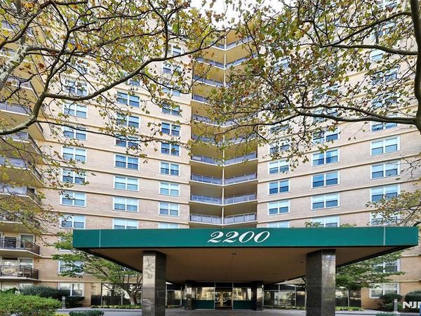 2200 N Central Road 10 J, Unit 10 J, FORT LEE, NJ 07024