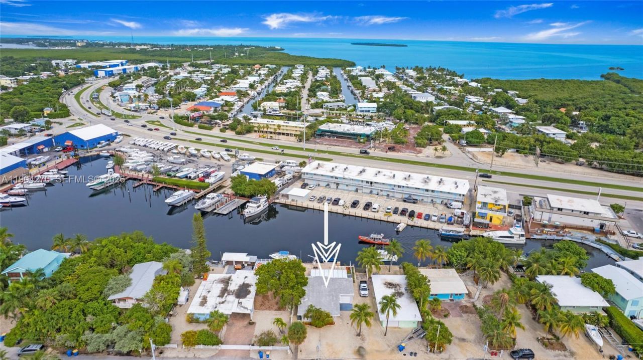 132 E Gardenia St, Tavernier, FL 33070 Photo