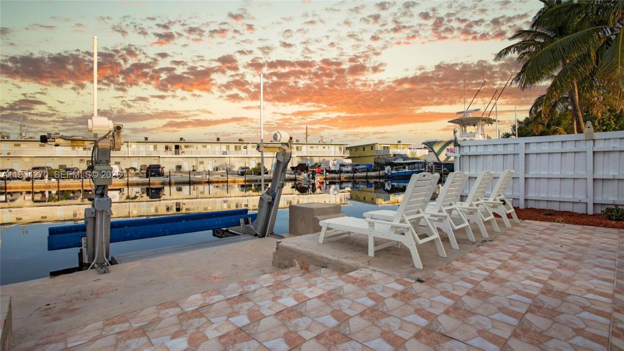 132 E Gardenia St, Tavernier, FL 33070 Photo