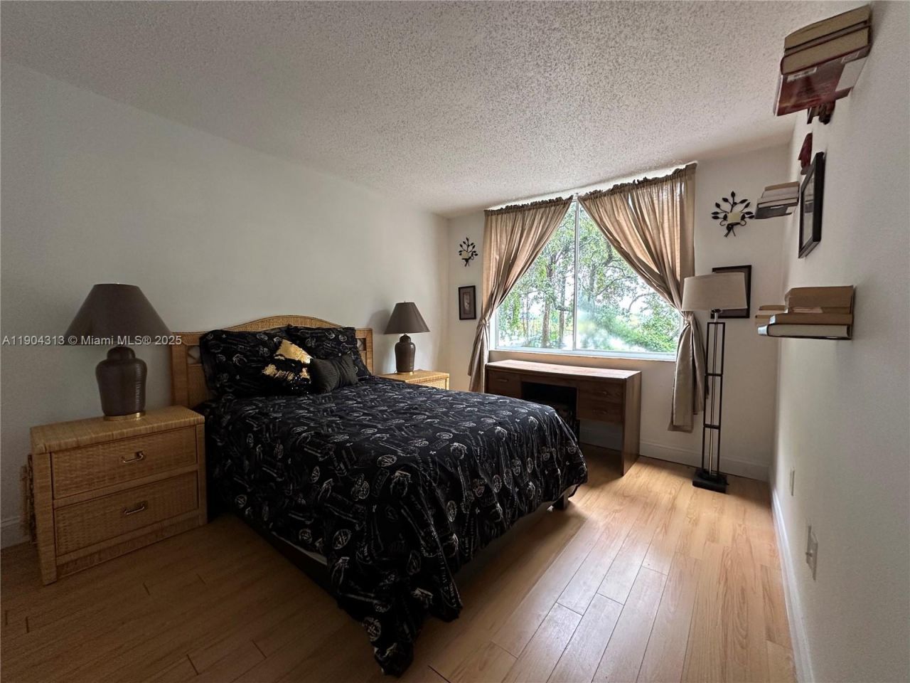 1720 NW N River Dr, Unit 305, Miami, FL 33125 Photo