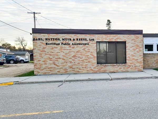 224 S Birch Avenue, Hallock, MN 56728