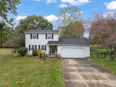 8459 Whitmer Avenue NE, Canton, OH 44721