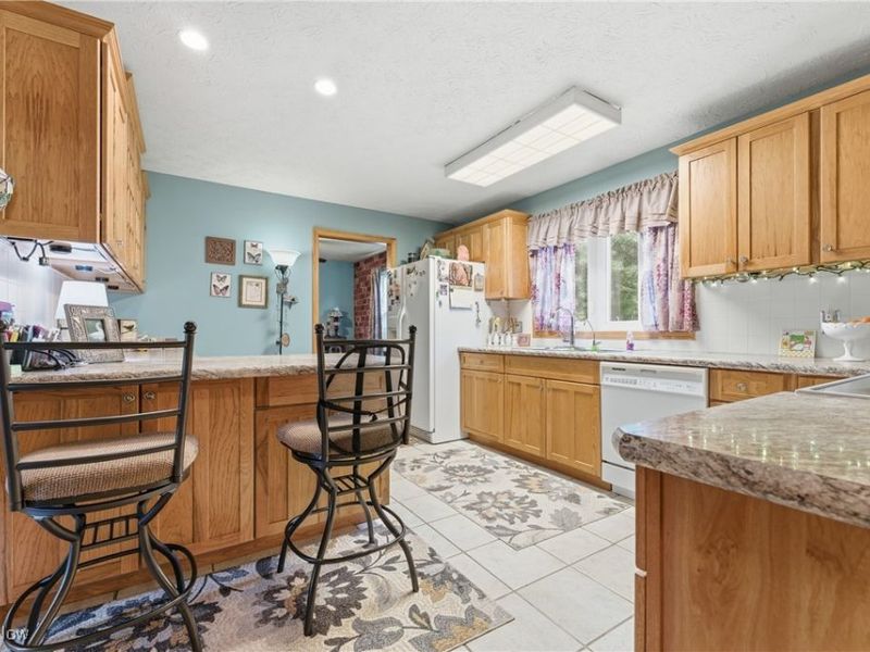 8459 Whitmer Avenue NE, Canton, OH 44721 Photo 28