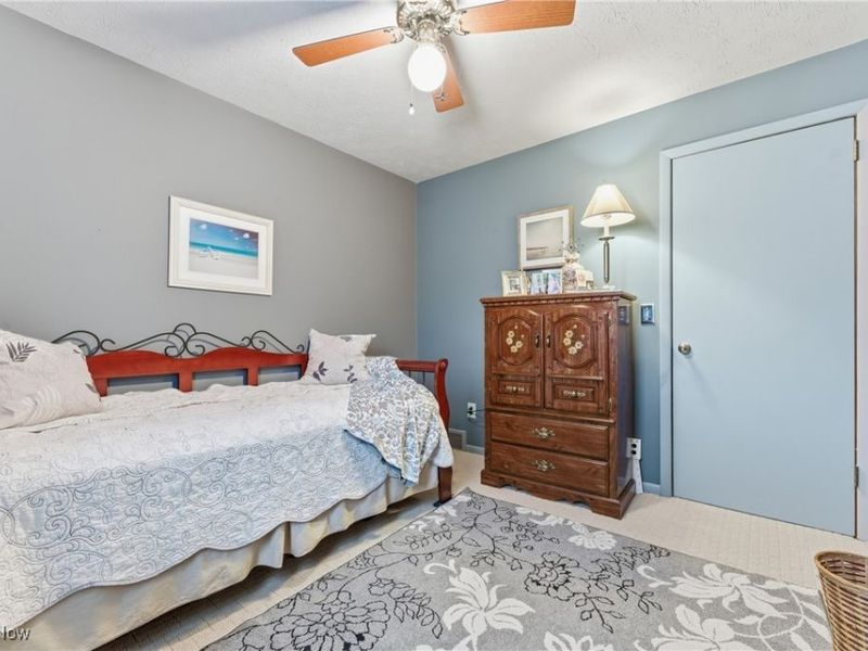 8459 Whitmer Avenue NE, Canton, OH 44721 Photo 40