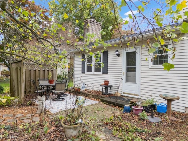 8459 Whitmer Avenue NE, Canton, OH 44721 Photo 5