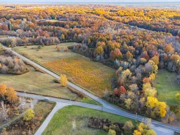 Naylor Lloyd Road, Girard, OH 44420