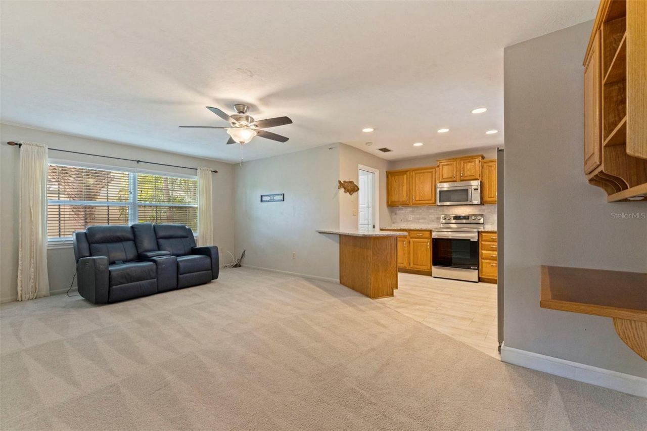 925 Irene Avenue, Largo, FL 33771 Photo