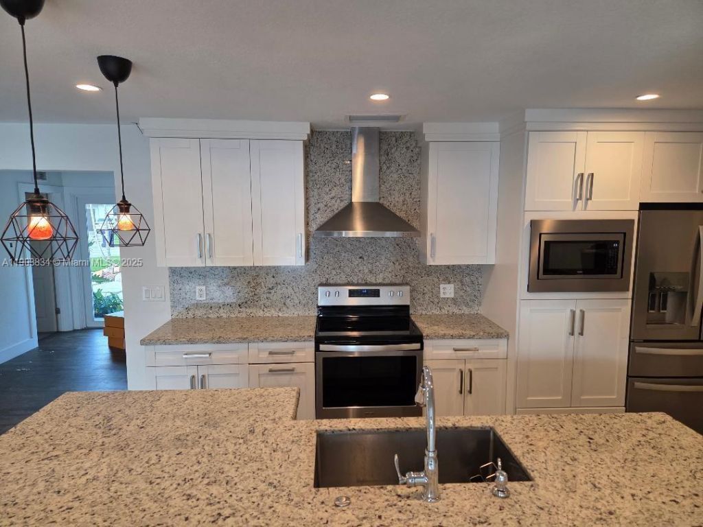 8220 SW 48th St, Miami, FL 33155 Photo