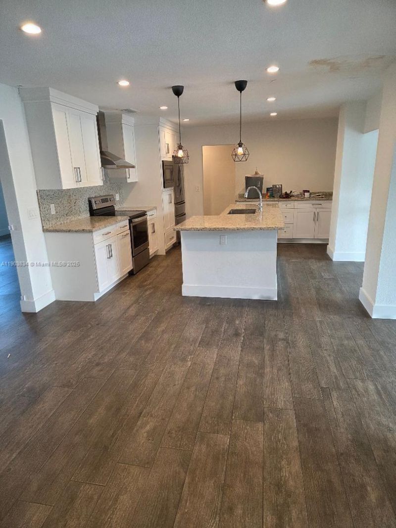 8220 SW 48th St, Miami, FL 33155 Photo