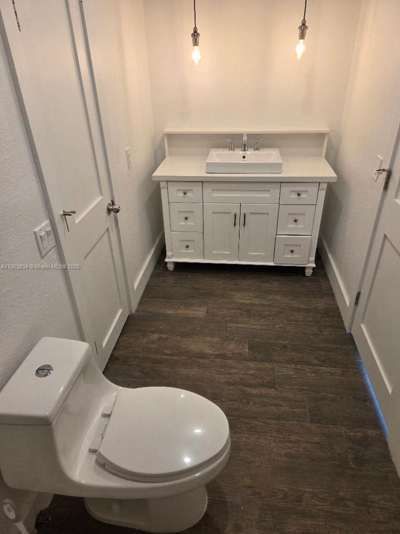 8220 SW 48th St, Miami, FL 33155 Photo