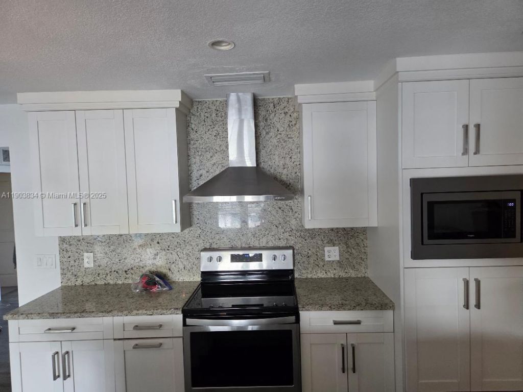 8220 SW 48th St, Miami, FL 33155 Photo