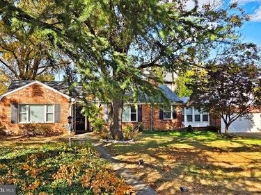 1233 23RD STREET S, ARLINGTON, VA 22202