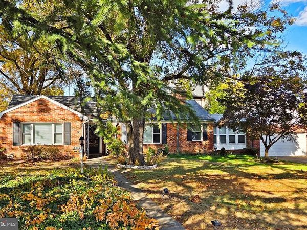 1233 23RD STREET S, ARLINGTON, VA 22202