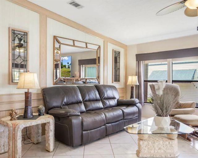 8560 SW 20th St, Davie, FL 33324 Photo