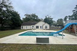 219 Gloria Street photo 4