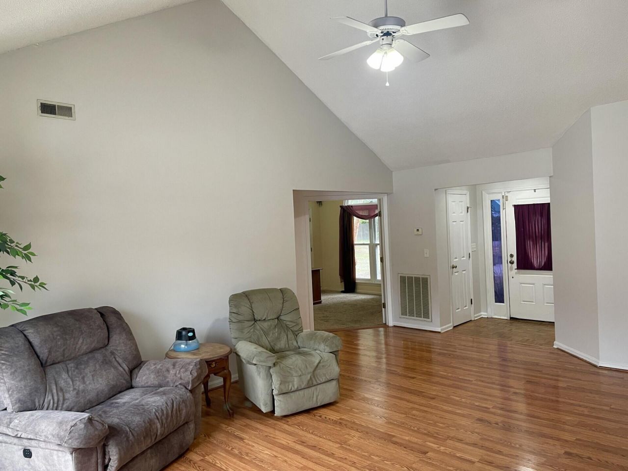 219 Gloria Street Photo 30