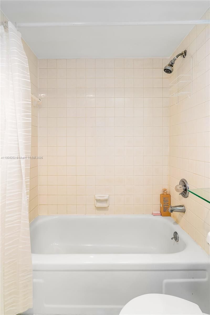 301 174th St, Unit 2208, Sunny Isles Beach, FL 33160 Photo